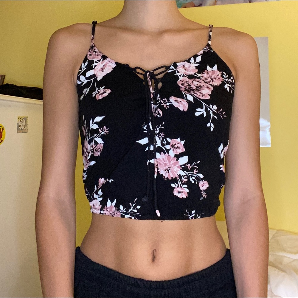 PacSun floral crop top